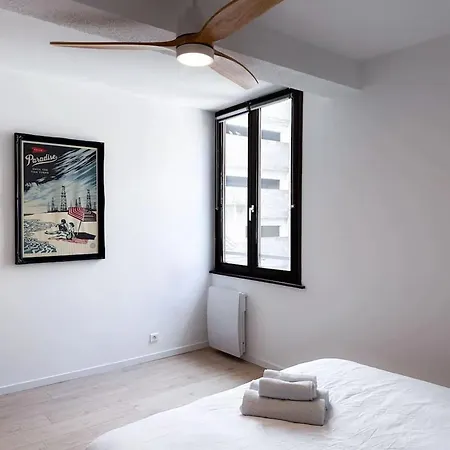 Apartment Charmant Face A La Cathedrale De 65 M² Proximite Place Stanislas *